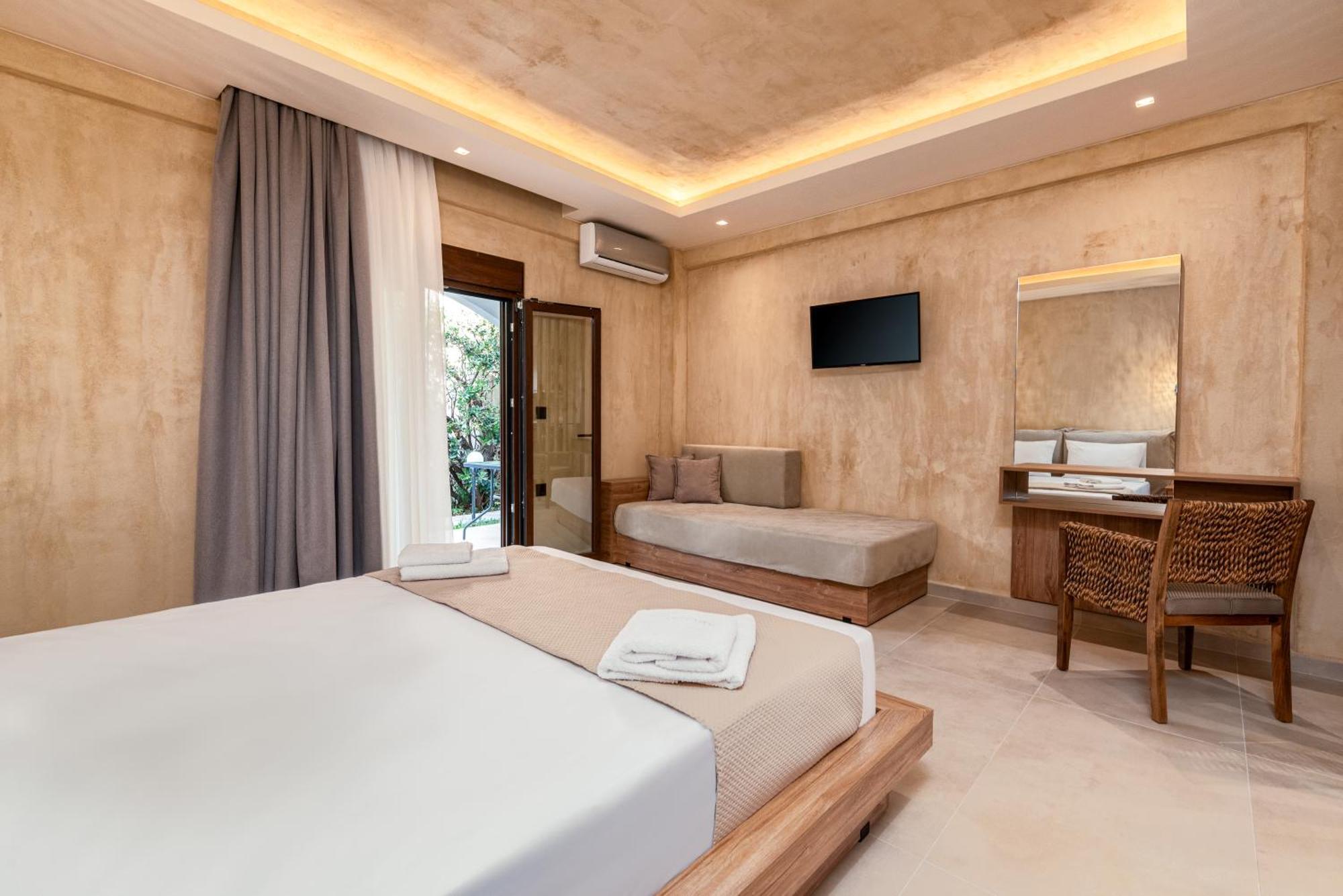 Odyssey Accommodation Pefkochori Exterior photo